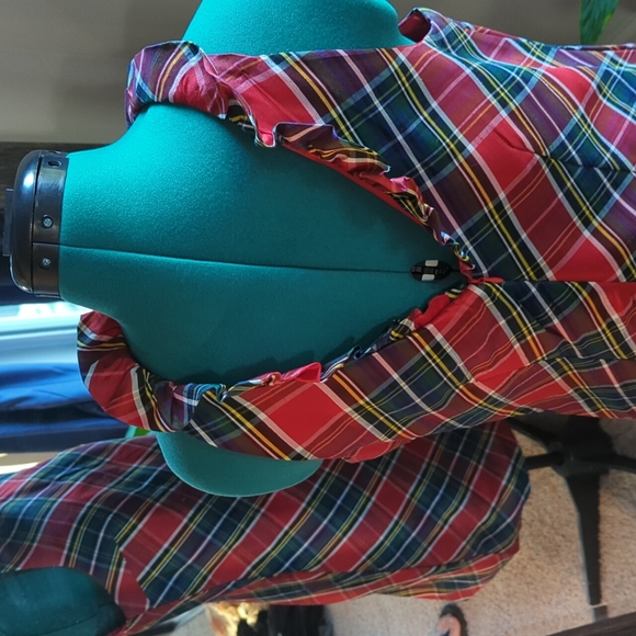 Crown & Ivy Size 6 Dress - Picture 4 of 4